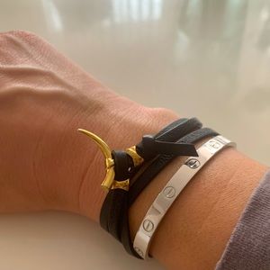 Tory Burch wrap around leather bracelet